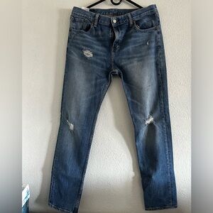 Levi’s 511 light wash distressed size 32x30